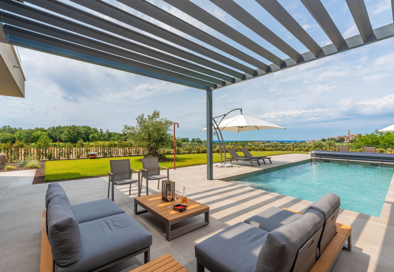 Villa a Višnjan - Villa Visignano near Poreč for 8 people with 49 m2 heated pool, wellness & sea view