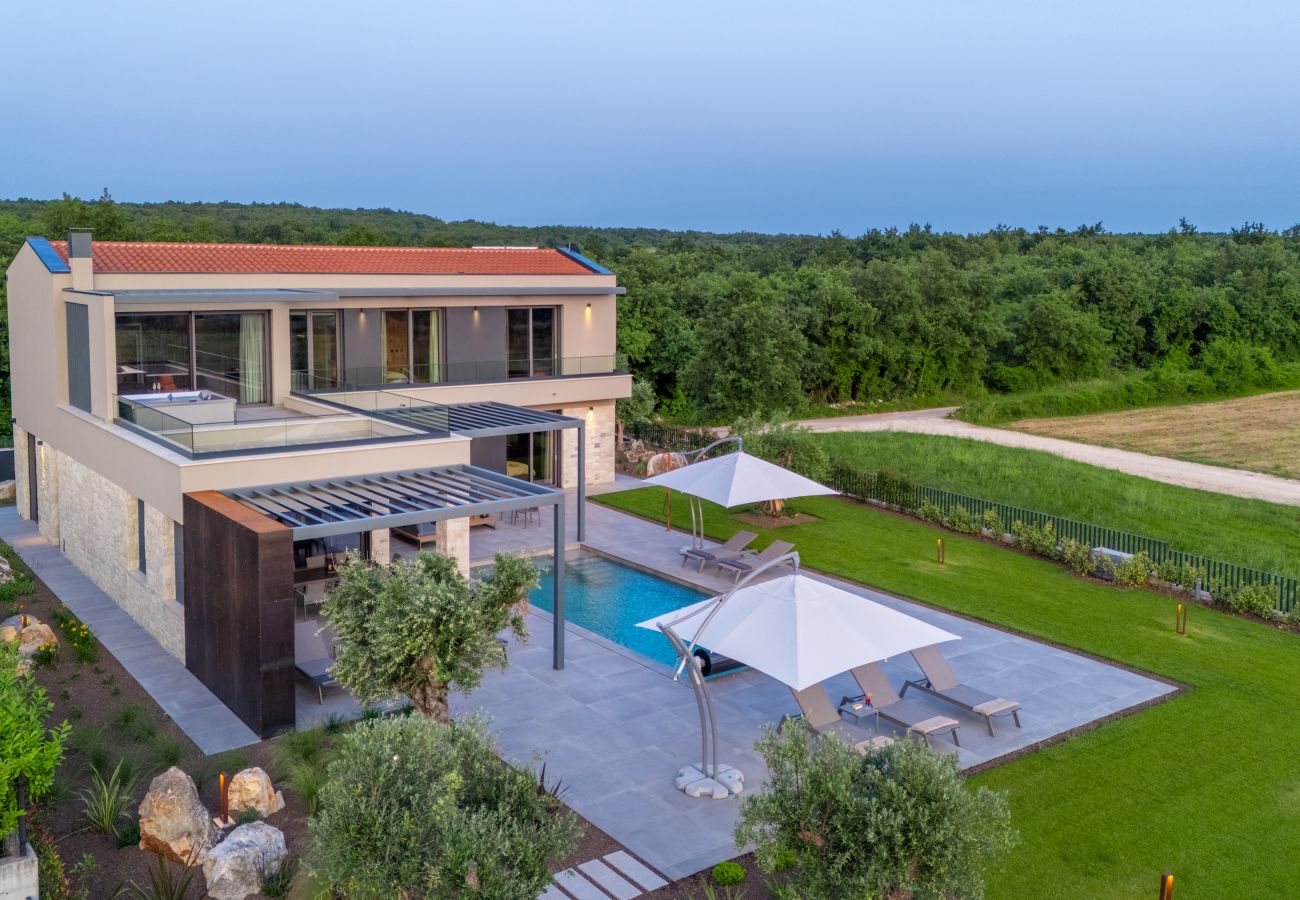 Villa a Višnjan - Villa Visignano near Poreč for 8 people with 49 m2 heated pool, wellness & sea view