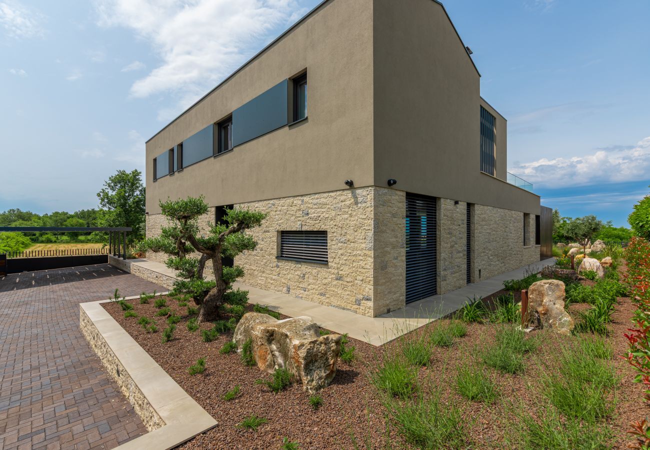 Villa a Višnjan - Villa Visignano near Poreč for 8 people with 49 m2 heated pool, wellness & sea view