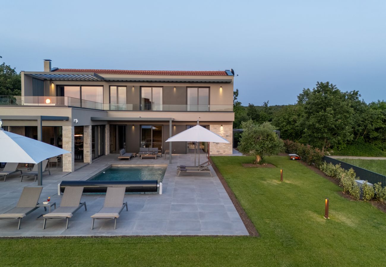 Villa a Višnjan - Villa Visignano near Poreč for 8 people with 49 m2 heated pool, wellness & sea view