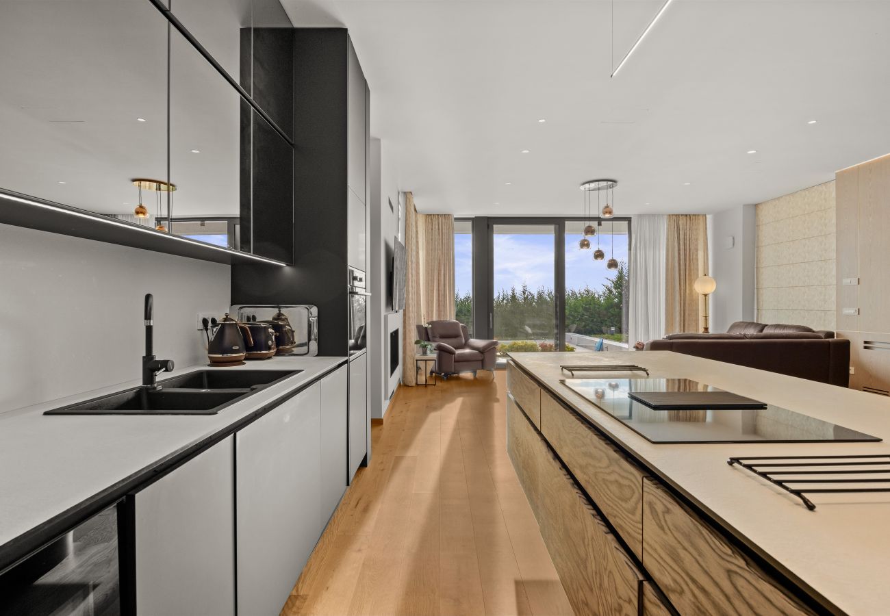 Villa a Brtonigla - Villa Miracle for 5 persons near Novigrad with wellness area, 50 m2 heated pool & sea view