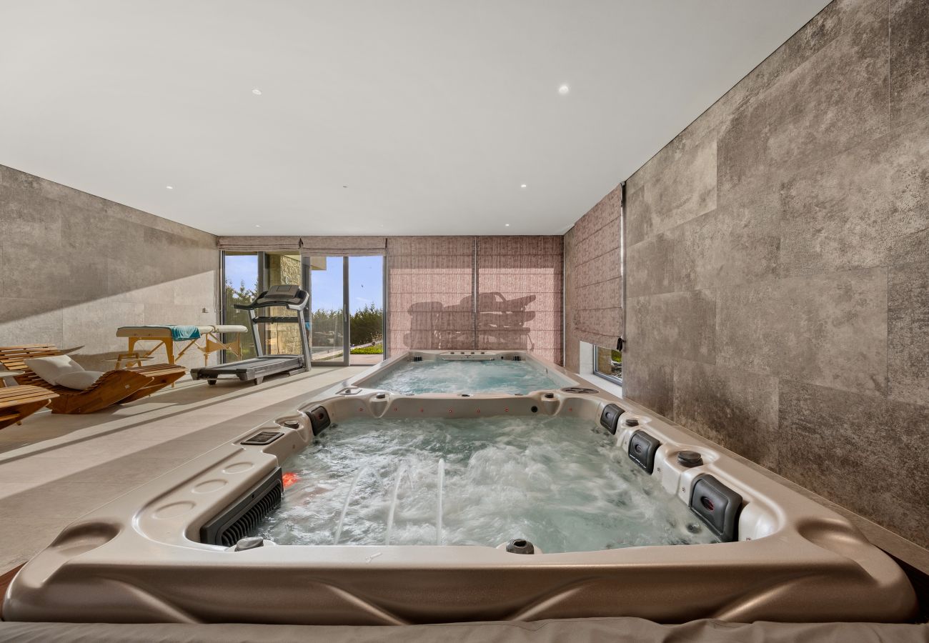 Villa a Brtonigla - Villa Miracle for 5 persons near Novigrad with wellness area, 50 m2 heated pool & sea view