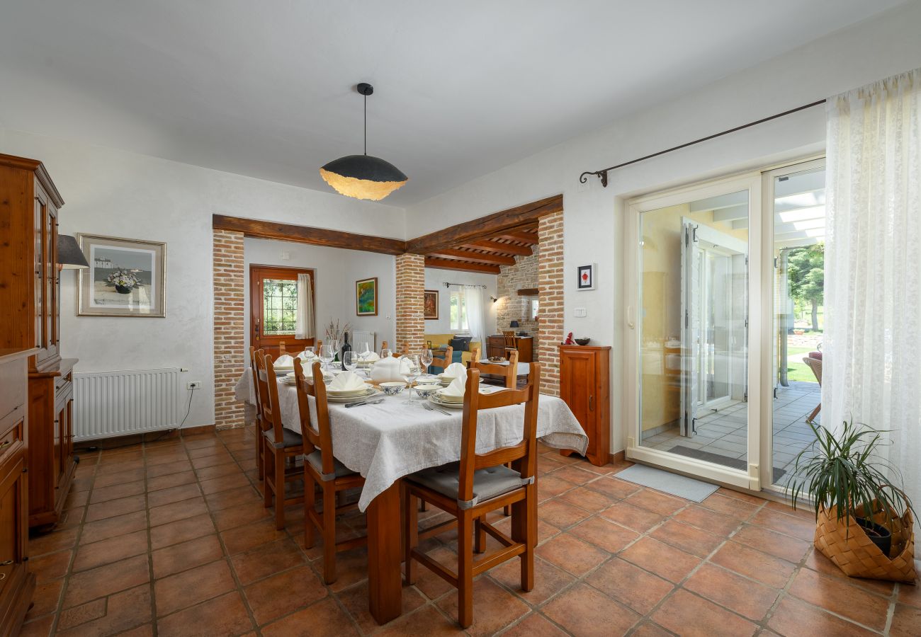 Villa a Prodol - Villa Lipa