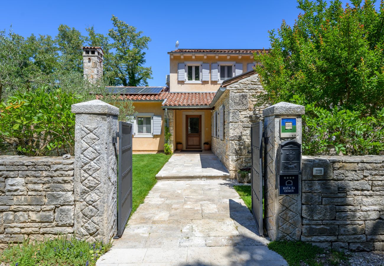 Villa a Prodol - Villa Lipa