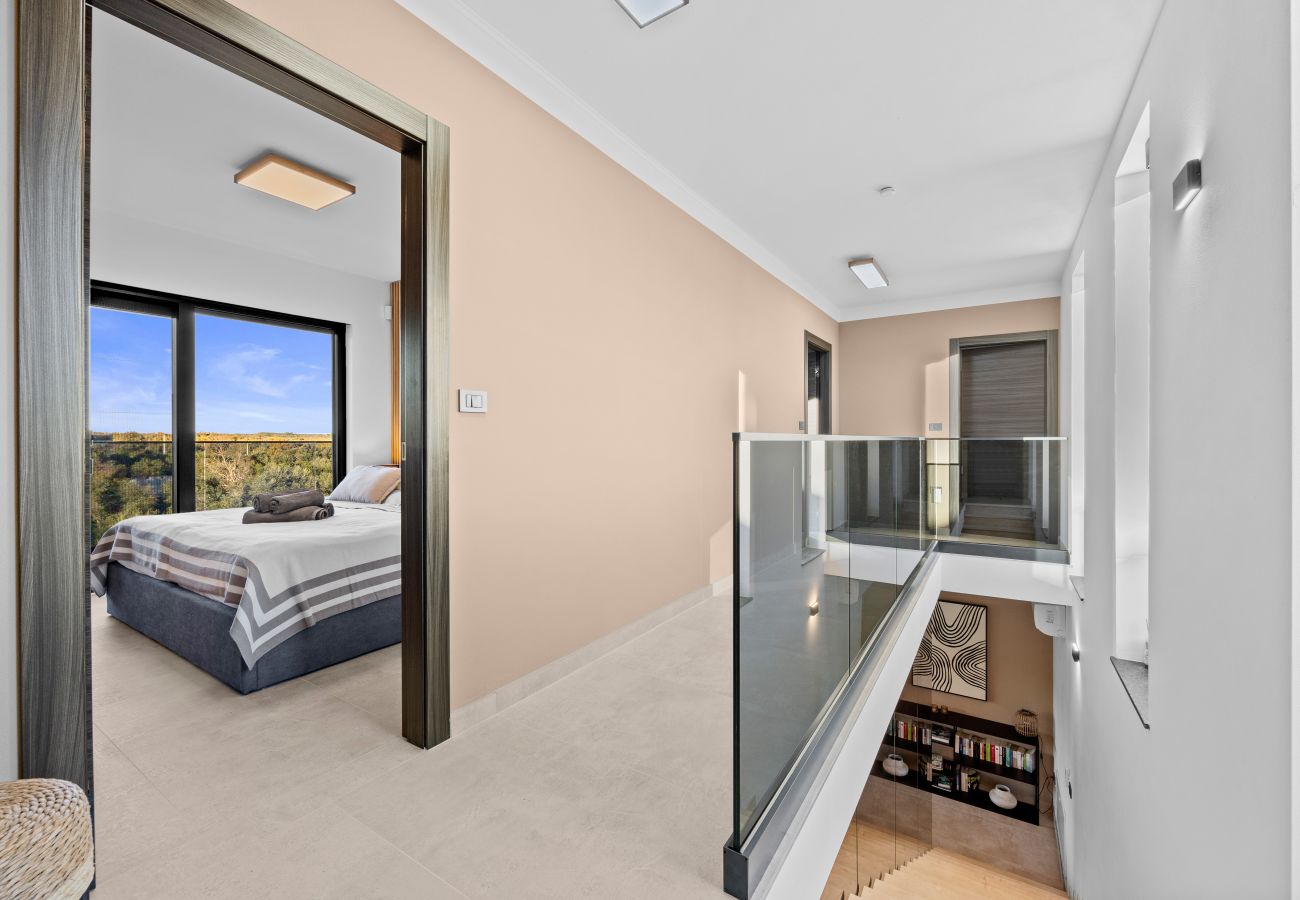 Villa a Ližnjan - Casa Carla near Medulin for 10 persons with 48 m2 heated pool and beautiful sea view - pet friendly