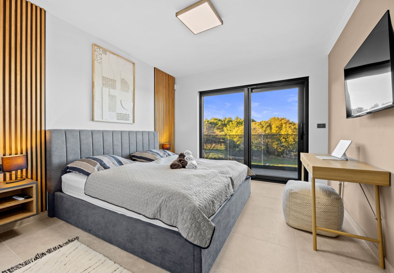 Villa a Ližnjan - Casa Carla near Medulin for 10 persons with 48 m2 heated pool and beautiful sea view - pet friendly