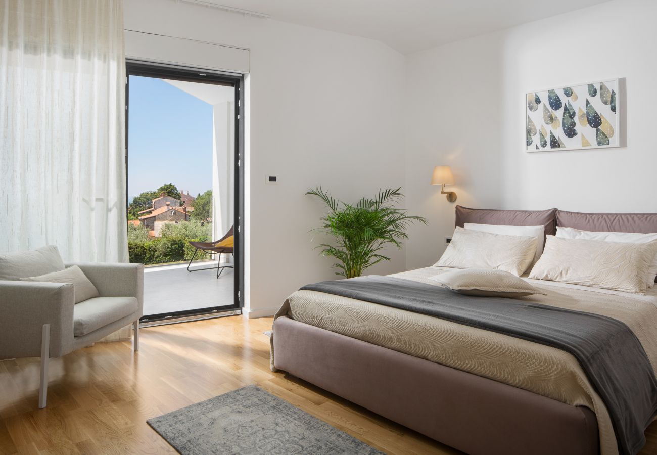 Villa a Brnobici - Villa Mariva for 8 persons near Poreč with 44 m2 heated pool, sea view, fitness & kids playground