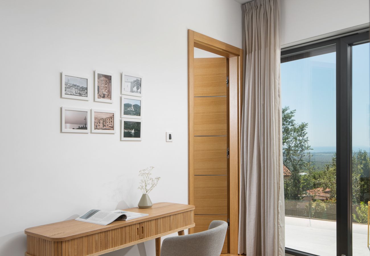 Villa a Brnobici - Villa Mariva for 8 persons near Poreč with 44 m2 heated pool, sea view, fitness & kids playground