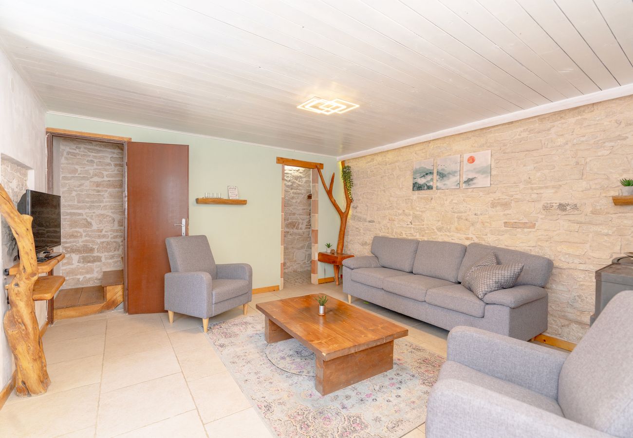 Villa a Peroj - Villa Weiße Feder near Fažana for 5 persons with small heated pool & sea view - only 1,2 km from beach 