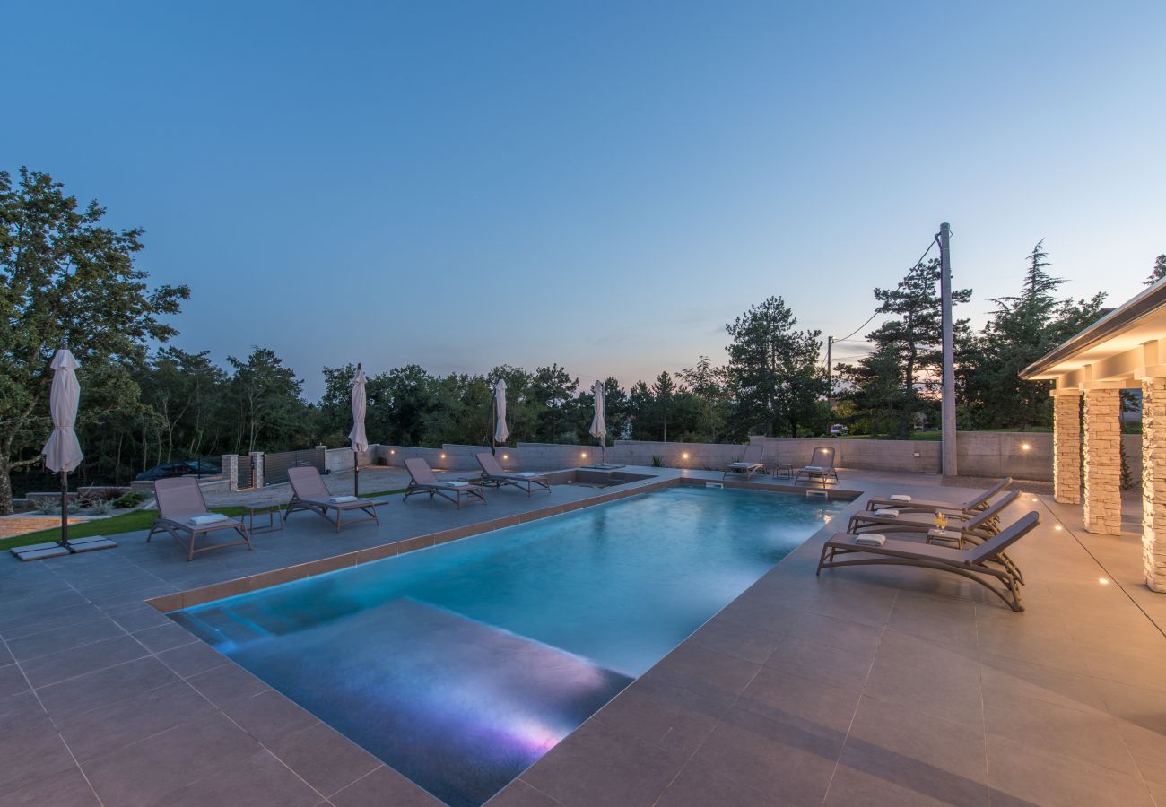 Villa a Mali Golji - Villa Aurelia near Labin for 9 persons with heated 60 m2 pool, wellness & kids playground