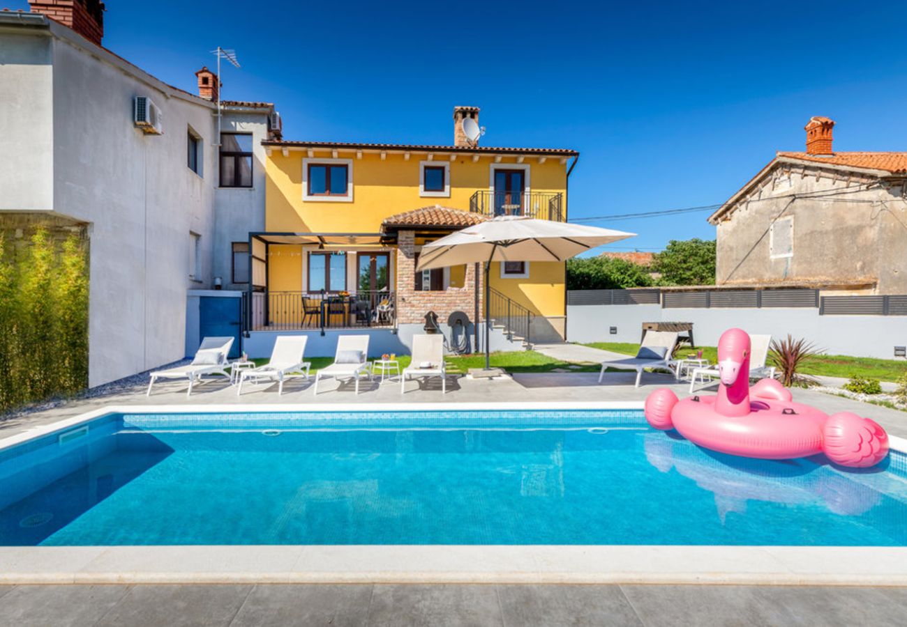 Villa a Jadreški - Villa Tramontana near Pula for 6 persons with 30m2 private pool 