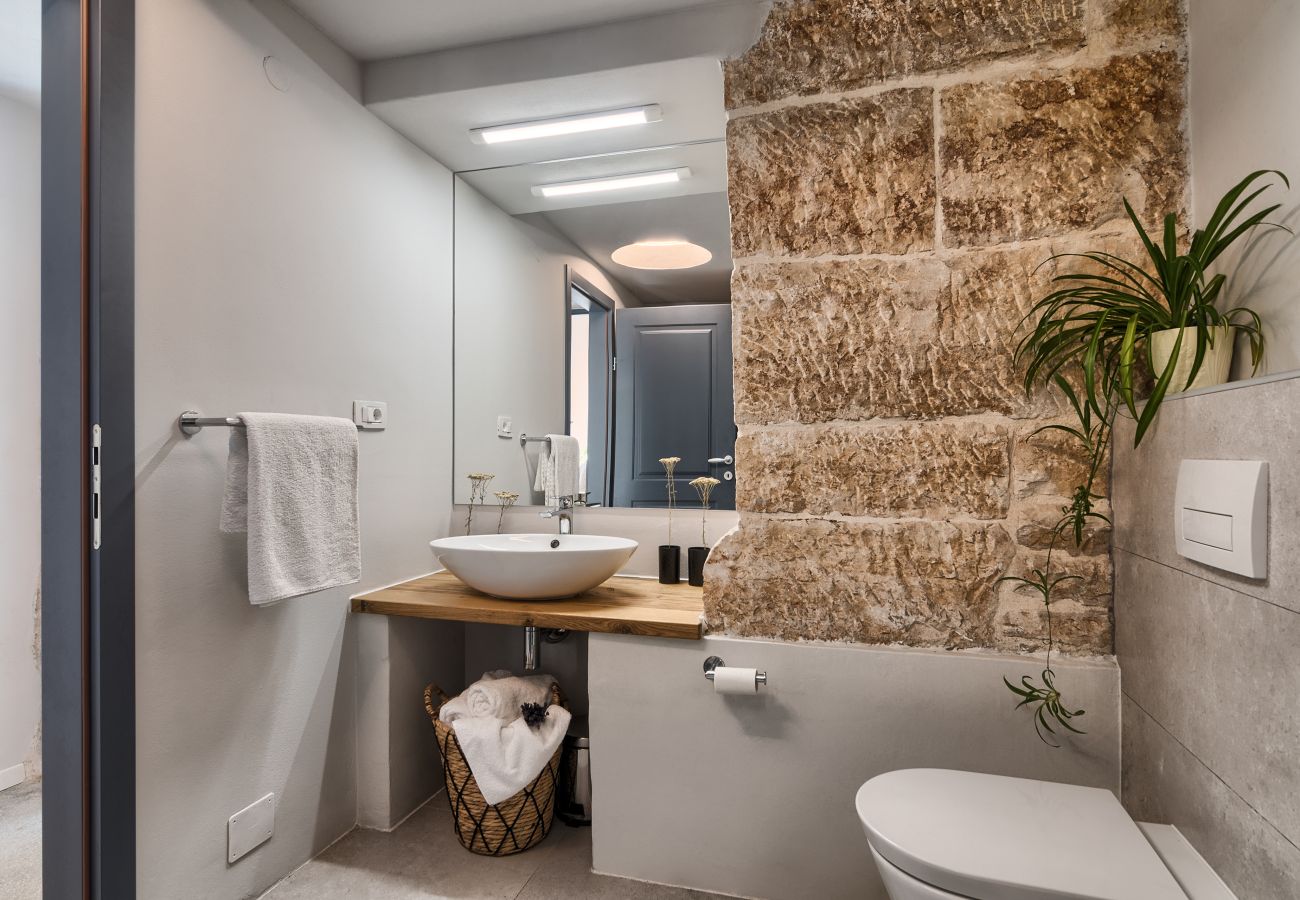 Villa a Kurili - Charming Villa Spirit of Istria near Rovinj for 6 persons with 32 m2 private pool & jacuzzi