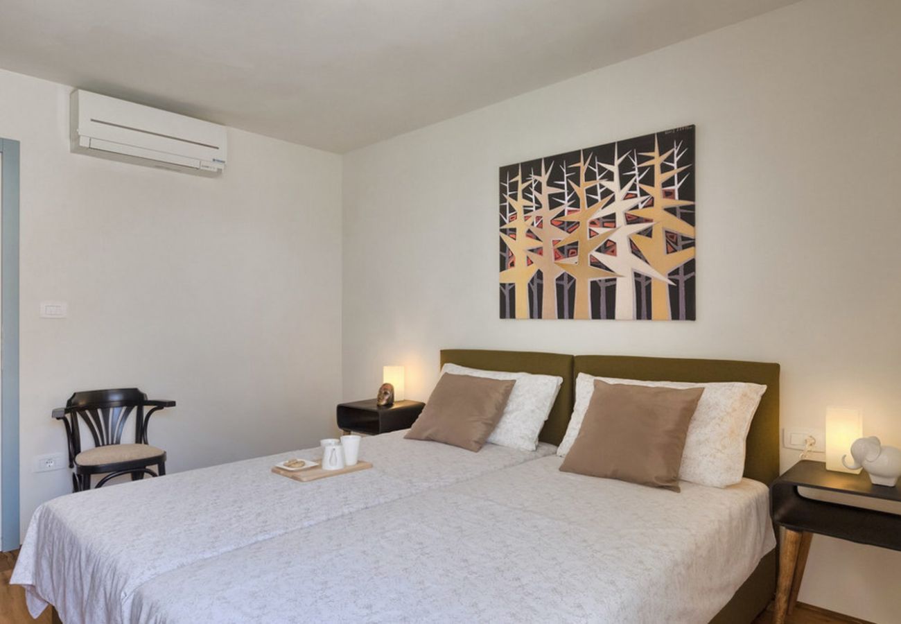 Villa a Kurili - Villa Kurili No14 near Rovinj for 7 persons with 34 m2 private pool & jacuzzi