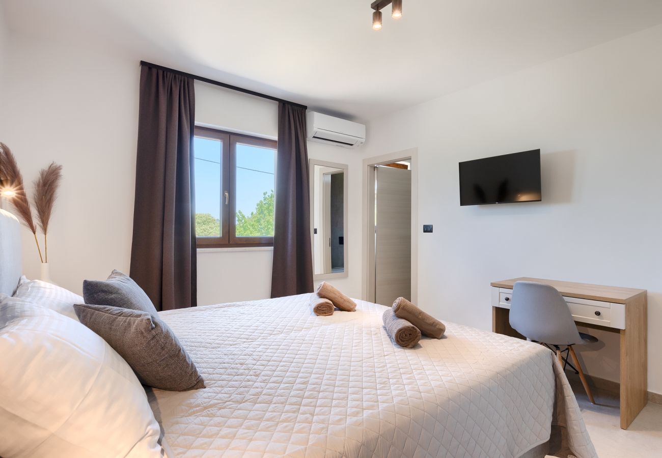 Villa a Valtura - Villa Sirola near Pula for 8 persons with 36 m2 private pool & kids activities