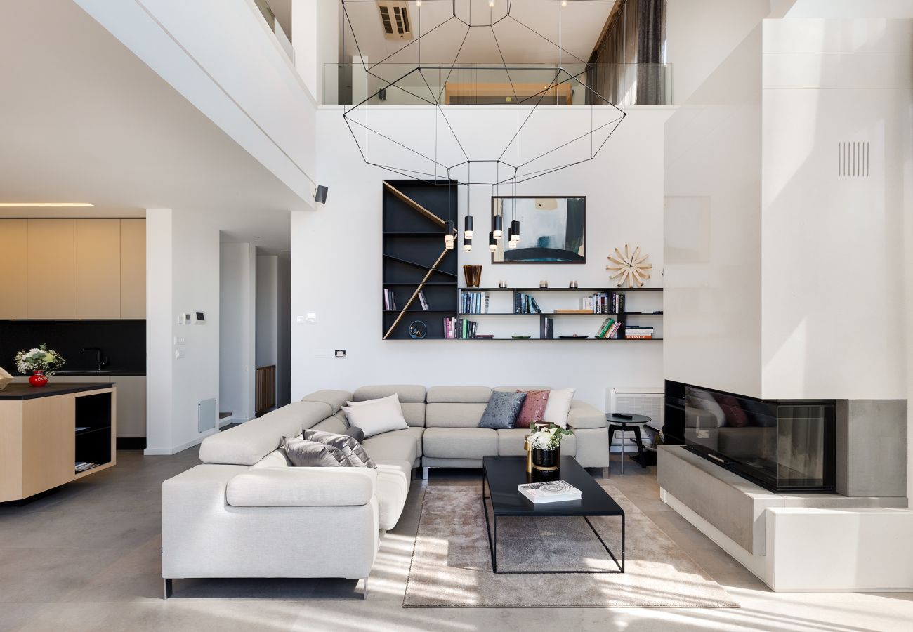 Villa a Vintijan - Luxury Villa PS Deluxe in Pula for 8 persons with 60 m2 heated pool, wellness & sea view