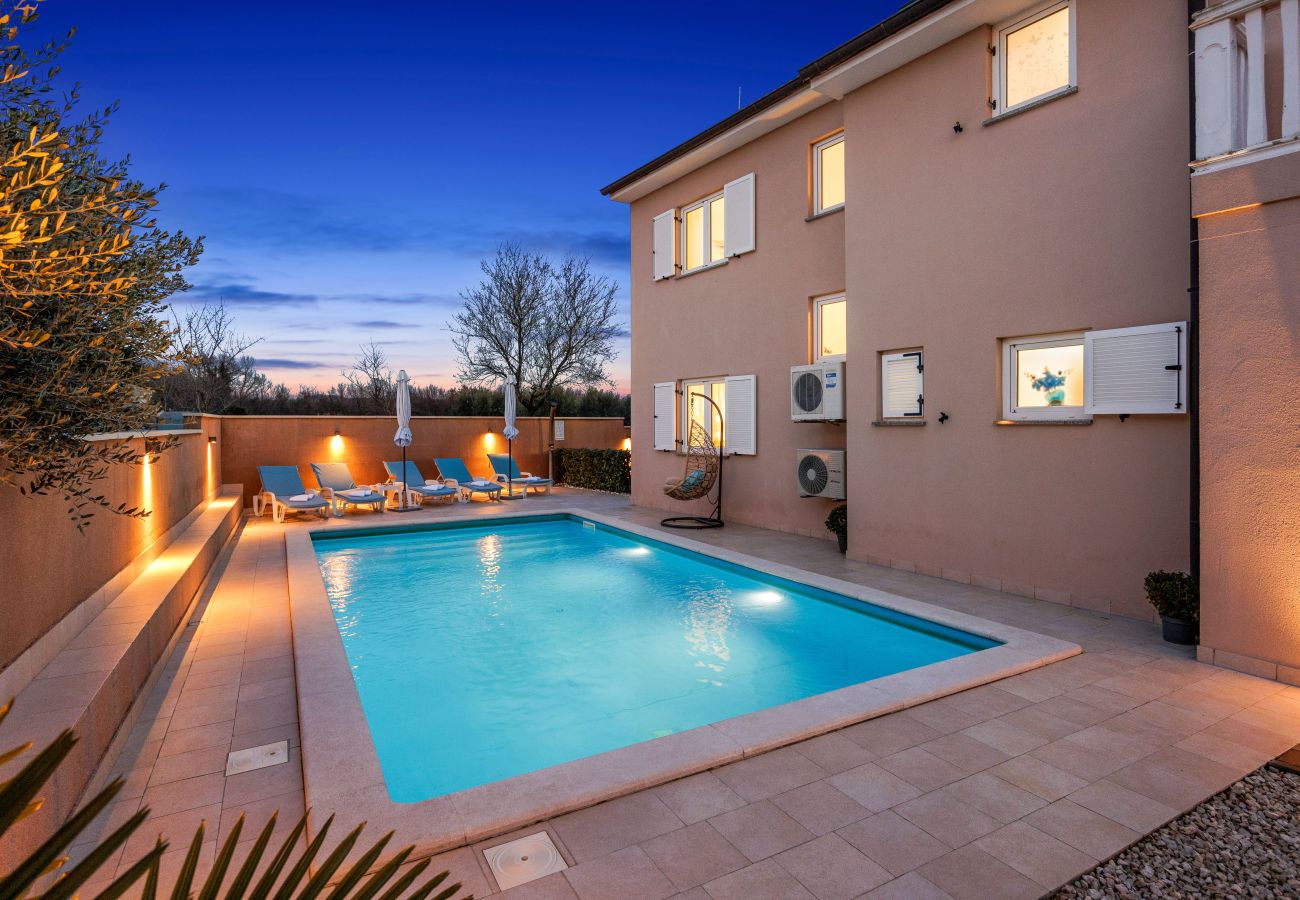 Villa a Pula - Villa Vesna for 6 persons near Pula with 32 m2 private pool, kids playground & free bikes