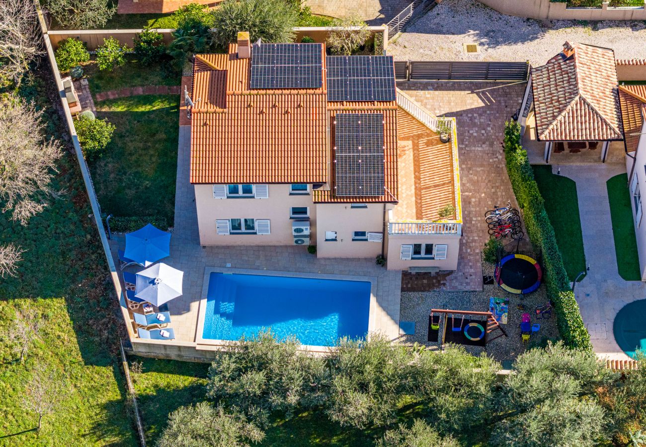 Villa a Pula - Villa Vesna for 6 persons near Pula with 32 m2 private pool, kids playground & free bikes