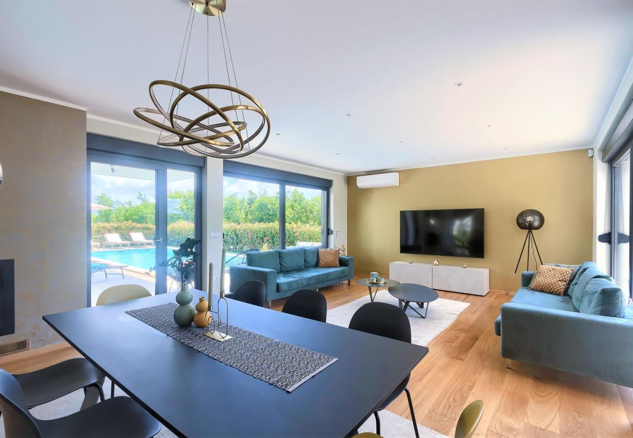 Villa a Rakalj - Villa Hedone in Rakalj for 6+2 persons with 45 m2 heated pool, wellness & recreational amenities