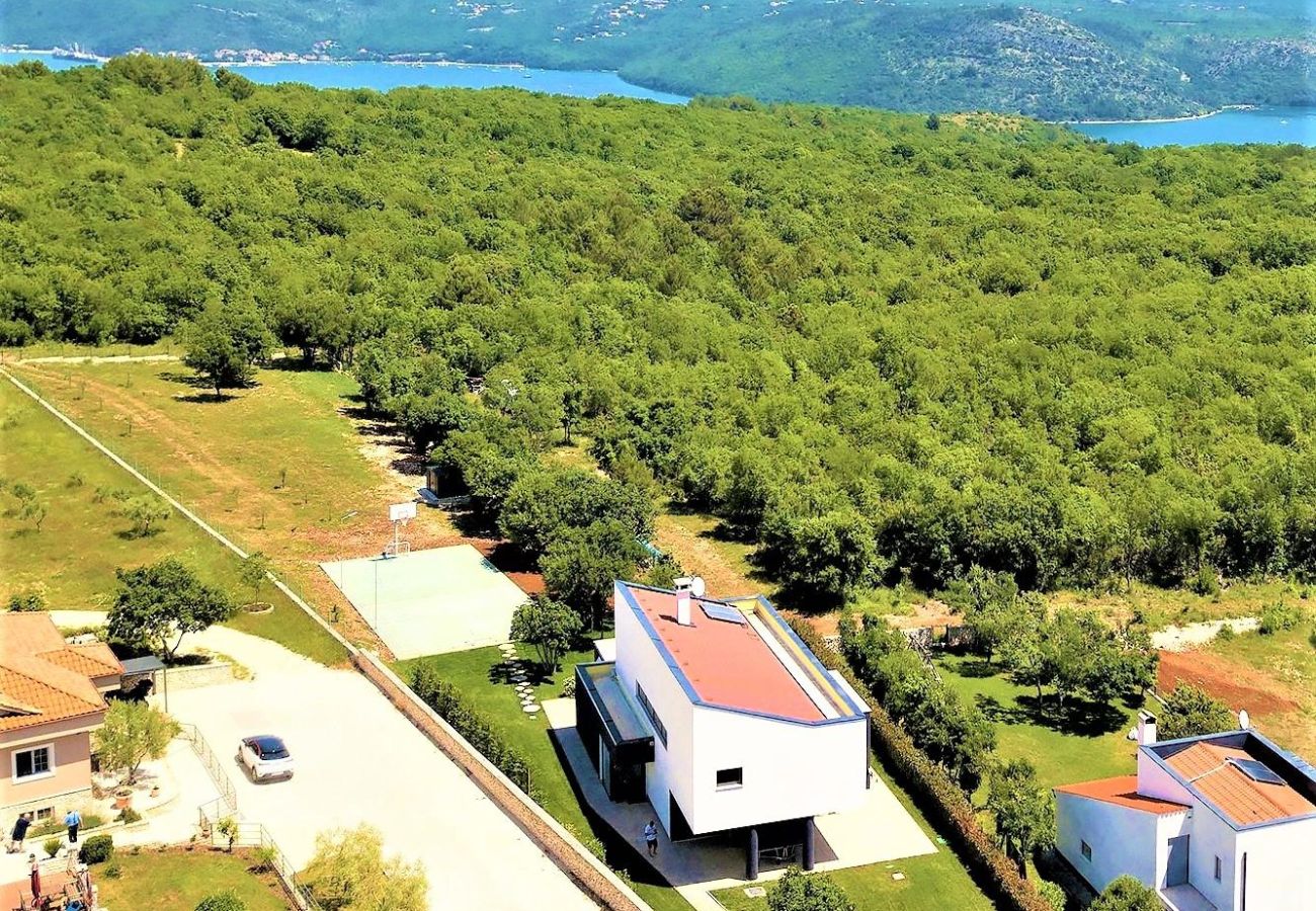 Villa a Rakalj - Villa Hedone in Rakalj for 6+2 persons with 45 m2 heated pool, wellness & recreational amenities