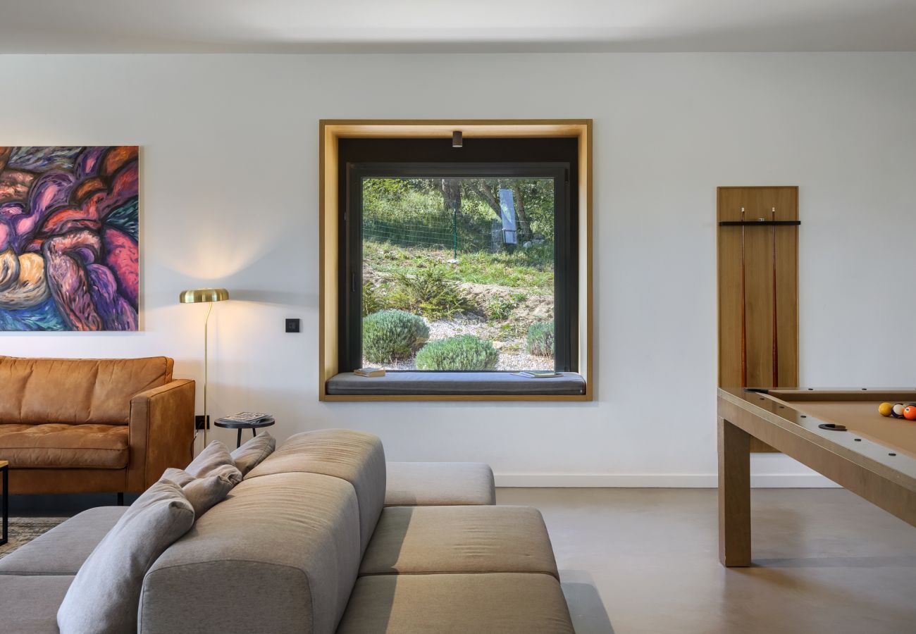 Villa a Brajkovici - Villa Ox in Central Istria for 14 persons with 56 m2 heated pool, kids playground & large garden