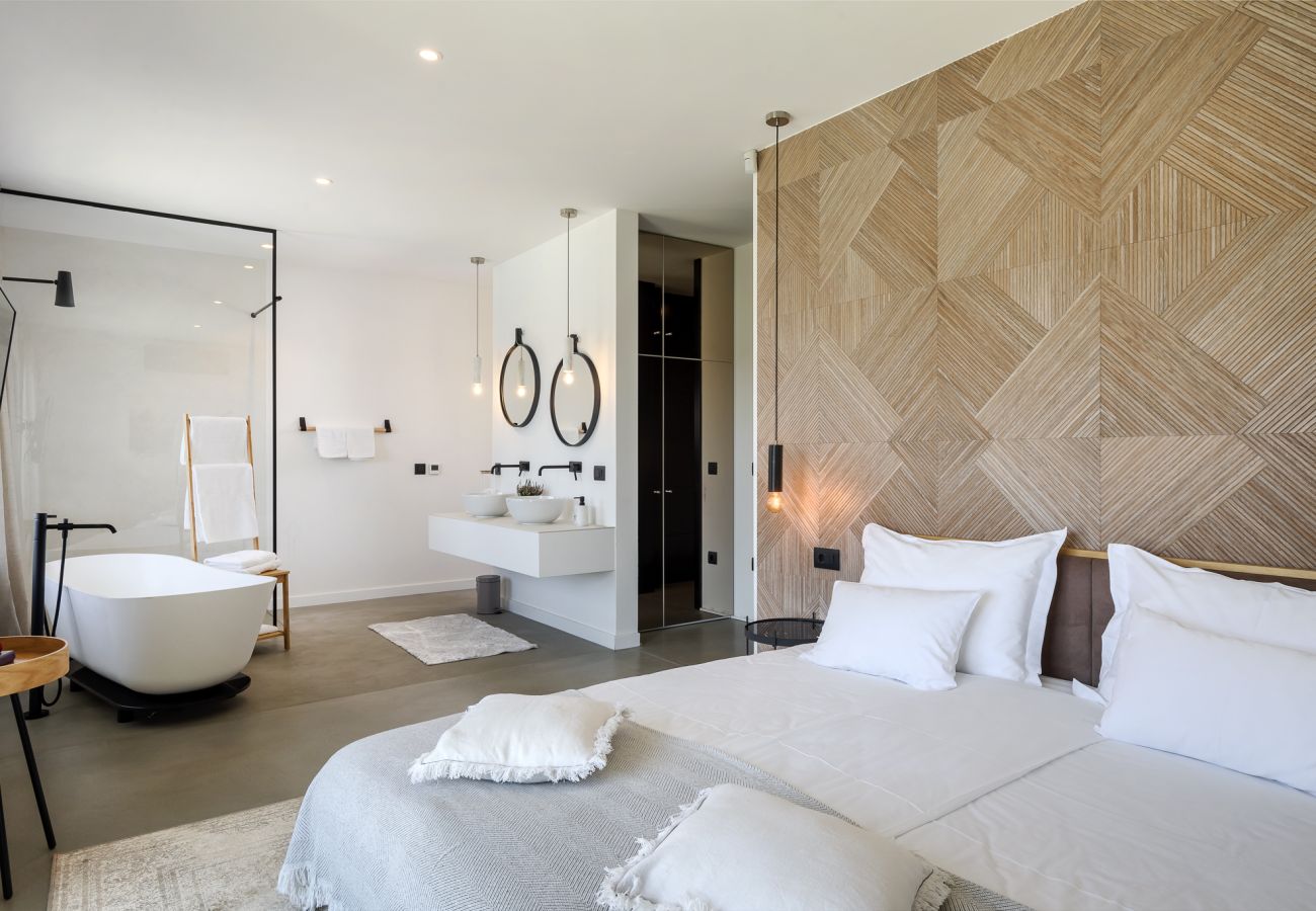 Villa a Brajkovici - Villa Ox in Central Istria for 14 persons with 56 m2 heated pool, kids playground & large garden