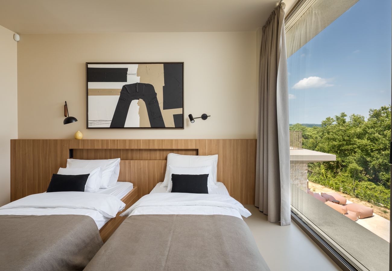 Villa a Brajkovici - Villa bOx in Central Istria for 14 persons with wellness, 54 m2 heated pool, & kids playground