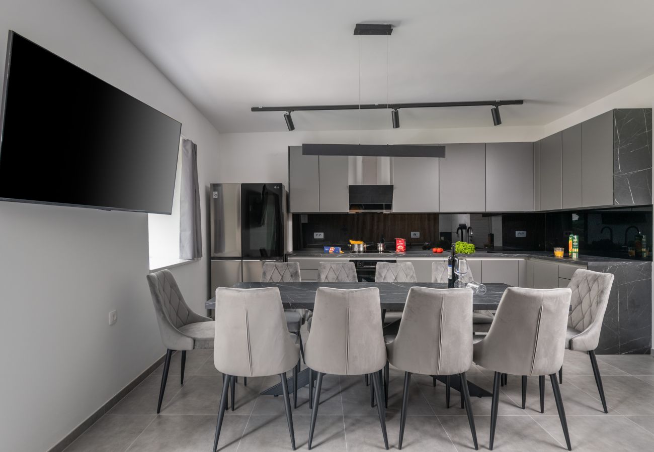 Villa a Sveta Katarina - Villa Nene near Labin - Rabac for 10 persons with 55 m2 pool, wellness area & large garden