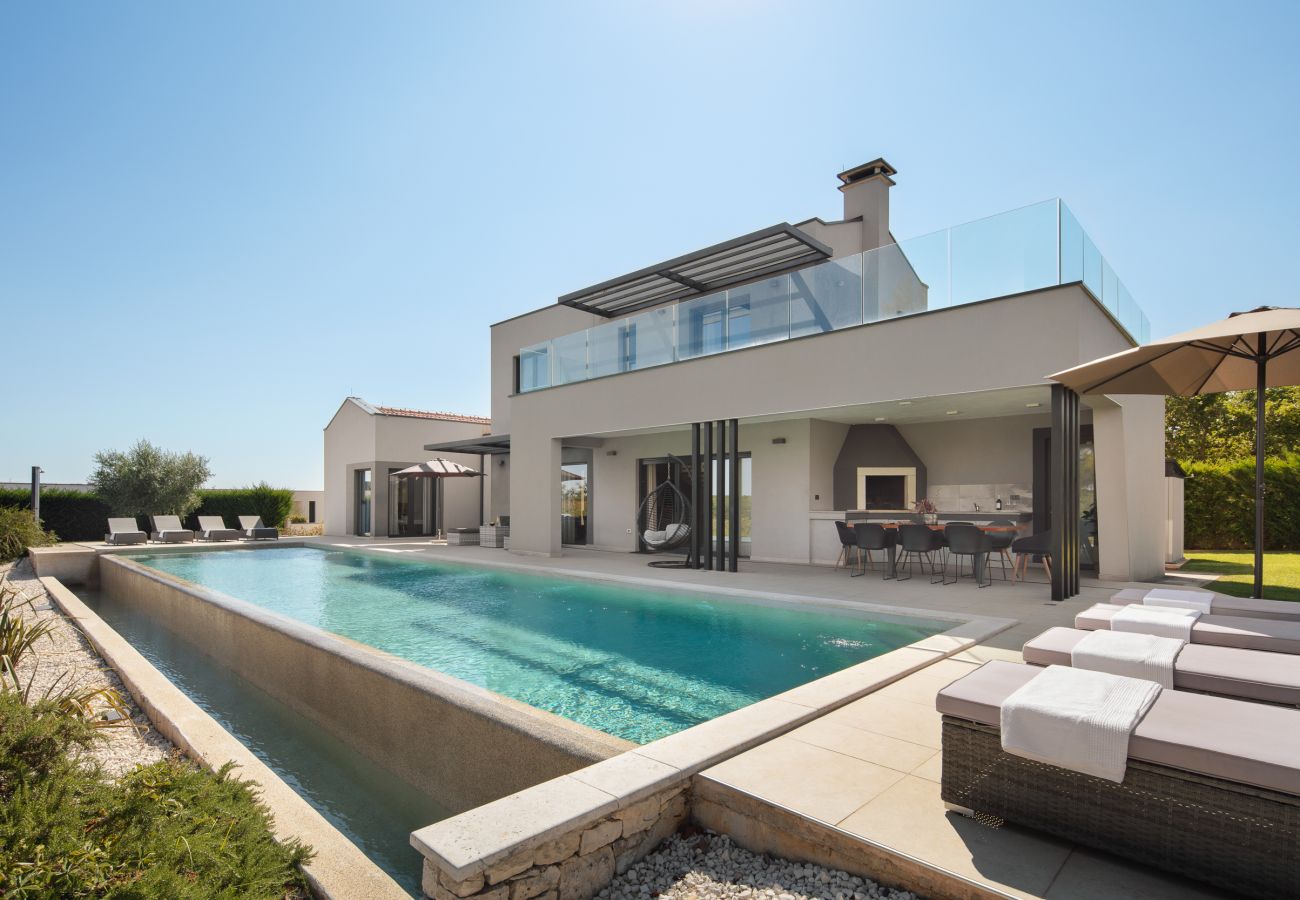 Villa a Vodnjan - Villa Infinity near Pula for 8 persons with 68 m2 private pool, sauna & kids playground