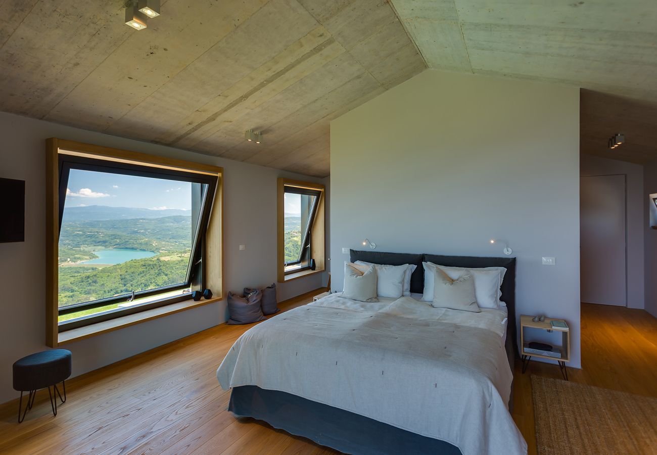 Villa a Pazin - Villa Vista Zamask for 7 persons near Motovun with 60 m2 heated pool, free bikes & panoramic view