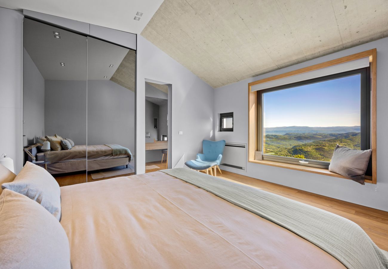 Villa a Pazin - Villa Vista Zamask for 7 persons near Motovun with 60 m2 heated pool, free bikes & panoramic view