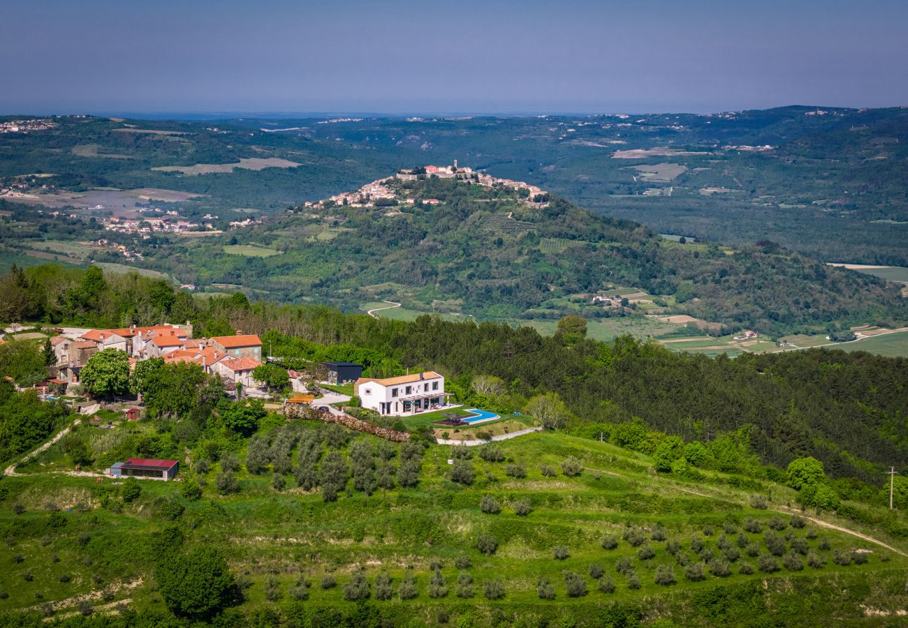 Villa a Pazin - Villa Vista Zamask for 7 persons near Motovun with 60 m2 heated pool, free bikes & panoramic view