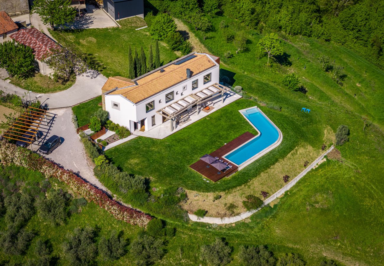 Villa a Pazin - Villa Vista Zamask for 7 persons near Motovun with 60 m2 heated pool, free bikes & panoramic view