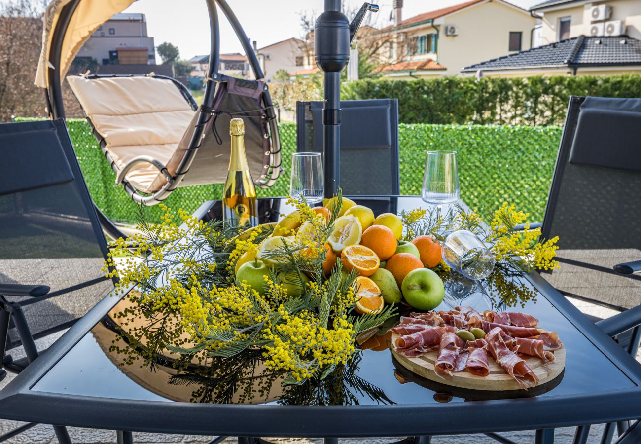 Villa a Buje - Villa Renci near Umag for 8 persons with 30 m2 private heated pool