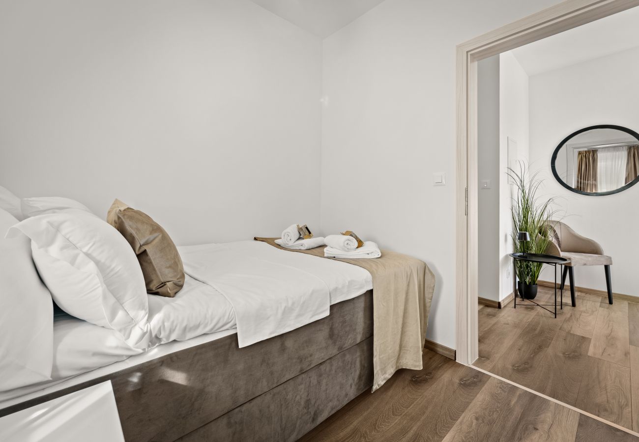 Villa a Buje - Villa Renci near Umag for 8 persons with 30 m2 private heated pool