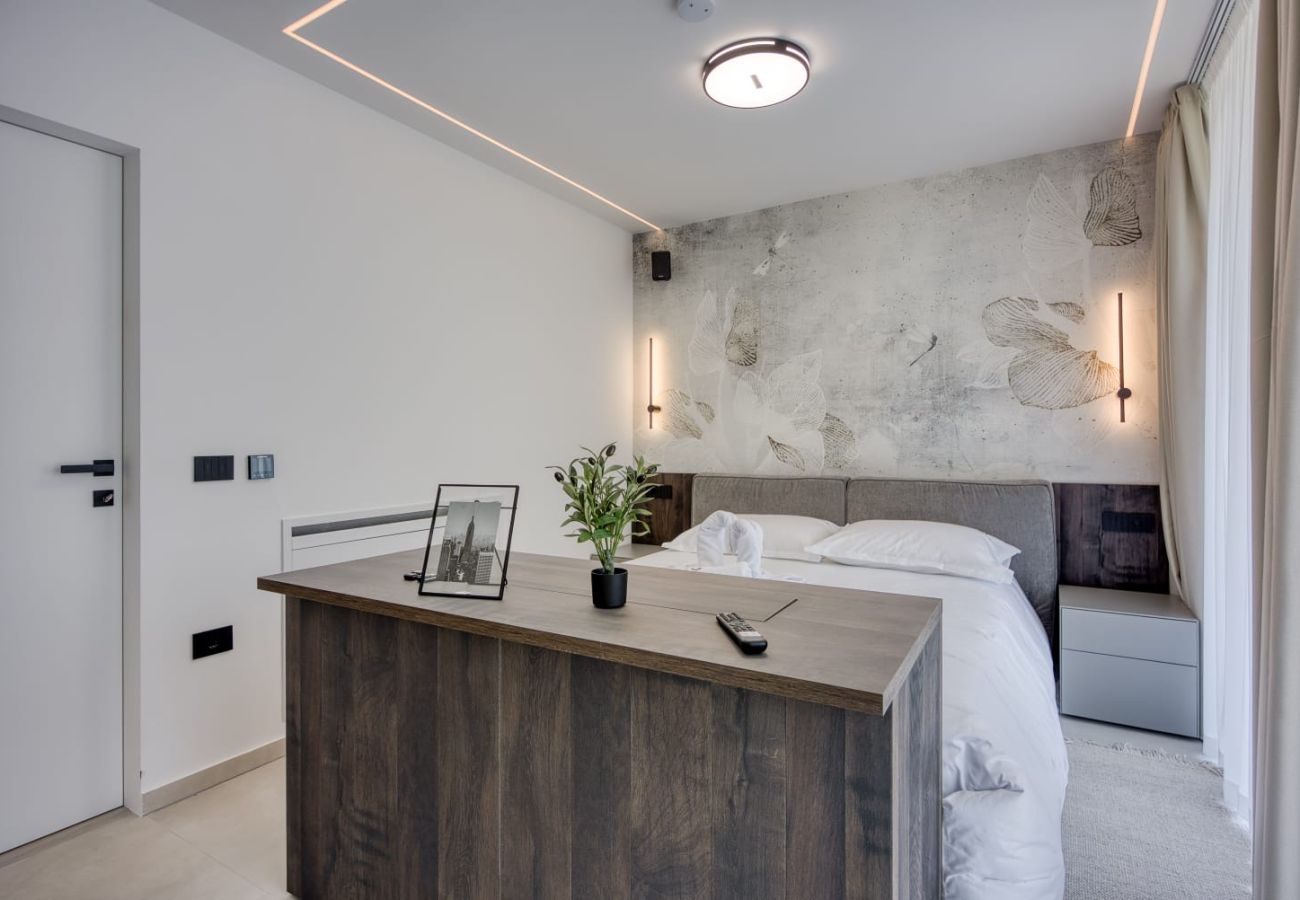 Villa a Ližnjan - Villa Asper near Medulin for 8 persons with 40 m2 private pool, sea view and only 1 km from beach