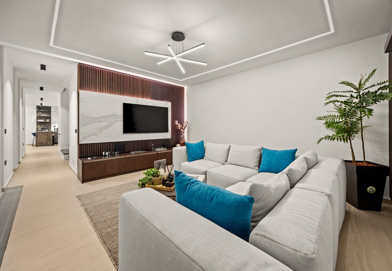 Villa a Ližnjan - Villa Asper near Medulin for 8 persons with 40 m2 private pool, sea view and only 1 km from beach