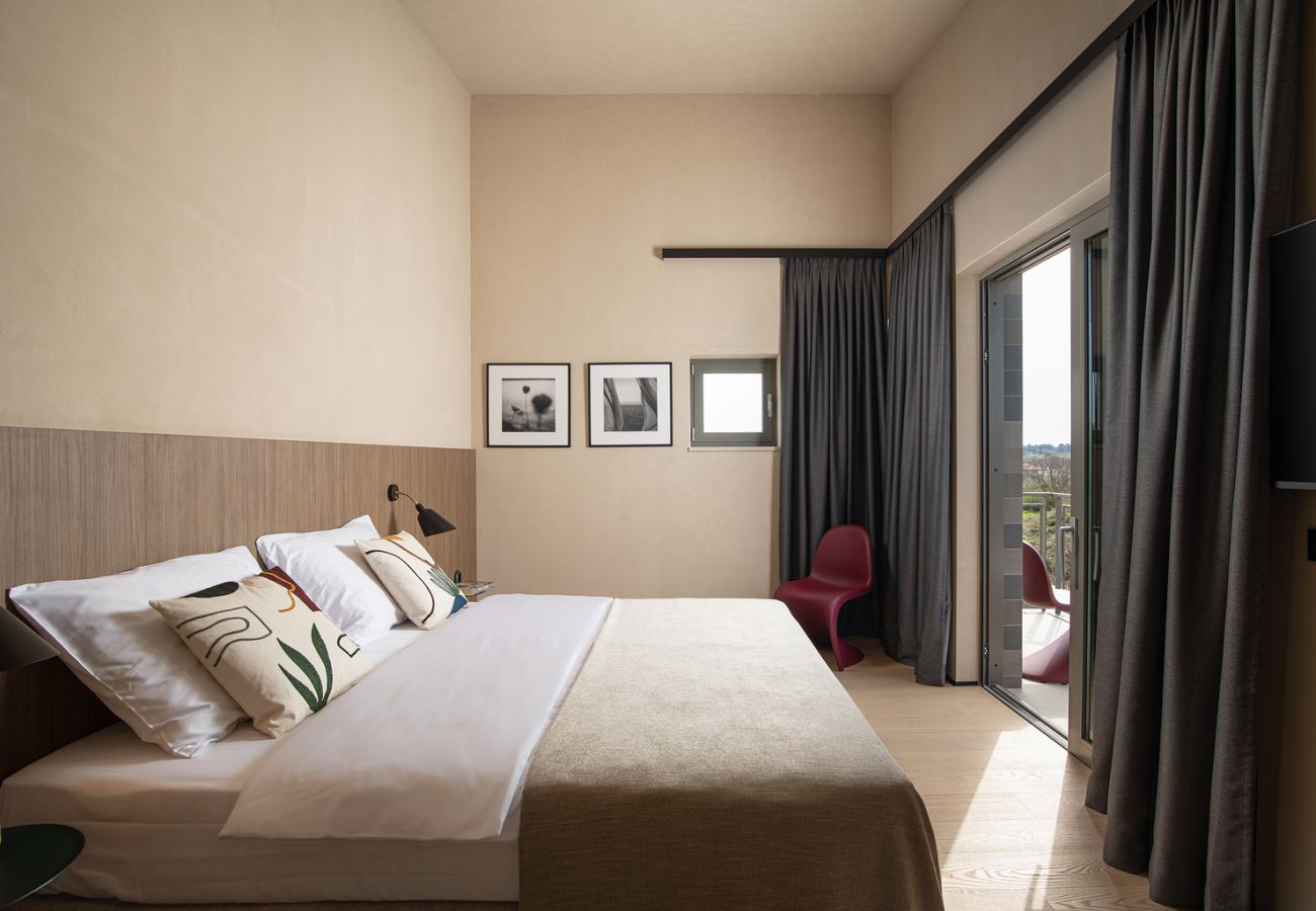 Villa a Vodnjan - Villa Puerto de Luz near Fažana for 8 persons with 35 m2 private pool, sea view, mini golf & sauna