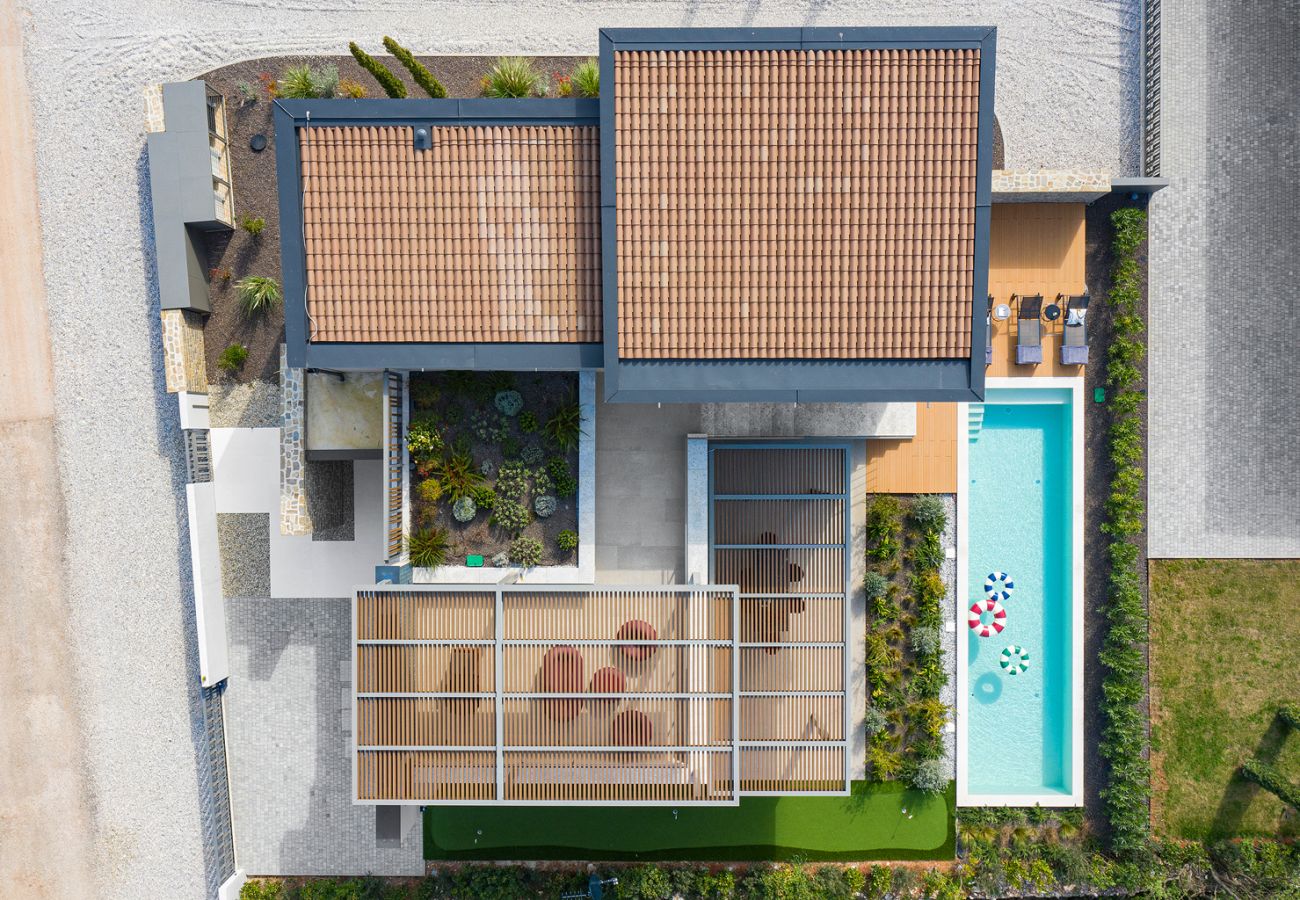 Villa a Vodnjan - Villa Puerto de Luz near Fažana for 8 persons with 35 m2 private pool, sea view, mini golf & sauna