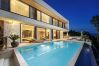 Villa a Mošcenicka Draga - Luxury Villa Ella near Opatija for 6 persons with private 36 m2 heated pool & beautiful sea view
