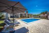 Villa a Gajana - Villa Oliva near Pula for 9 persons with private pool, sea view & beautiful outside area - 3 km from beach