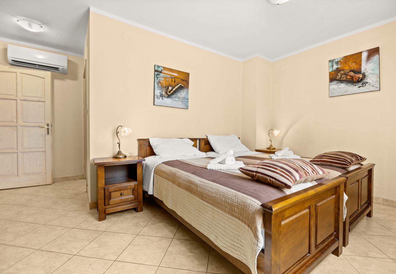 Villa a Šišan - Villa Divina