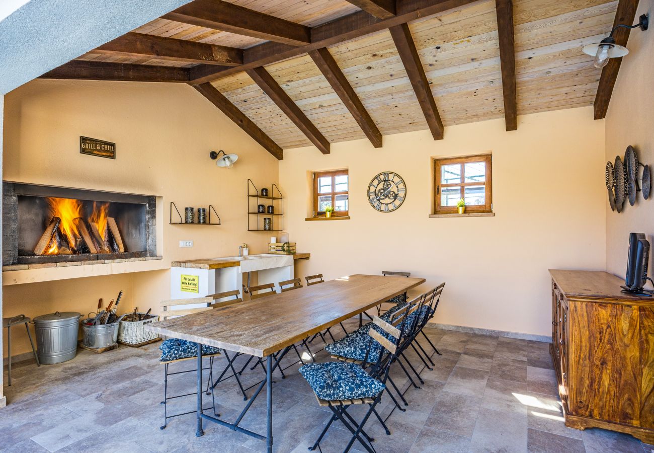Villa in Sveti Kirin - Villa Cirka in Central Istria for 12+2 persons with a 36 m2 heated pool, gaming & activities for kids and adults