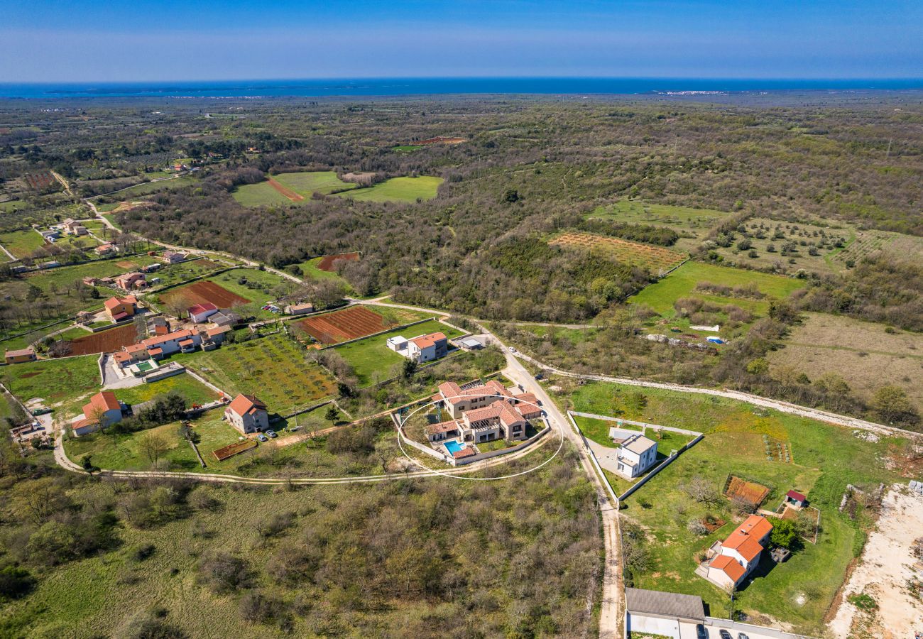Villa in Sveti Kirin - Villa Cirka in Central Istria for 12+2 persons with a 36 m2 heated pool, gaming & activities for kids and adults