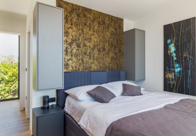 Villa in Medulin - Villa Miaa newly built modern villa in Medulin for 9 people with heated swimming pool & jacuzzi Villa in Medulin - Villa Miaa newly built modern villa in Medulin for 9 people with heated swimming pool & jacuzzi