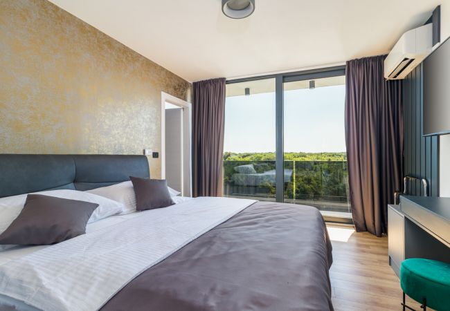 Villa in Medulin - Villa Miaa newly built modern villa in Medulin for 9 people with heated swimming pool & jacuzzi Villa in Medulin - Villa Miaa newly built modern villa in Medulin for 9 people with heated swimming pool & jacuzzi