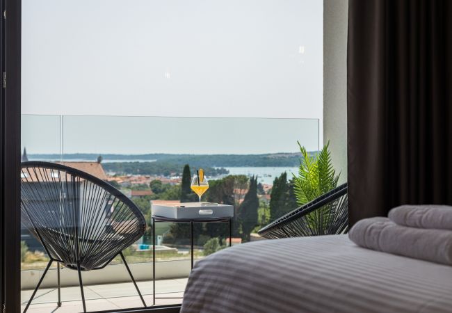 Villa in Medulin - Luxury TABOO Villa & Spa in Medulin for 8 people with heated pool / wellness & sea view 