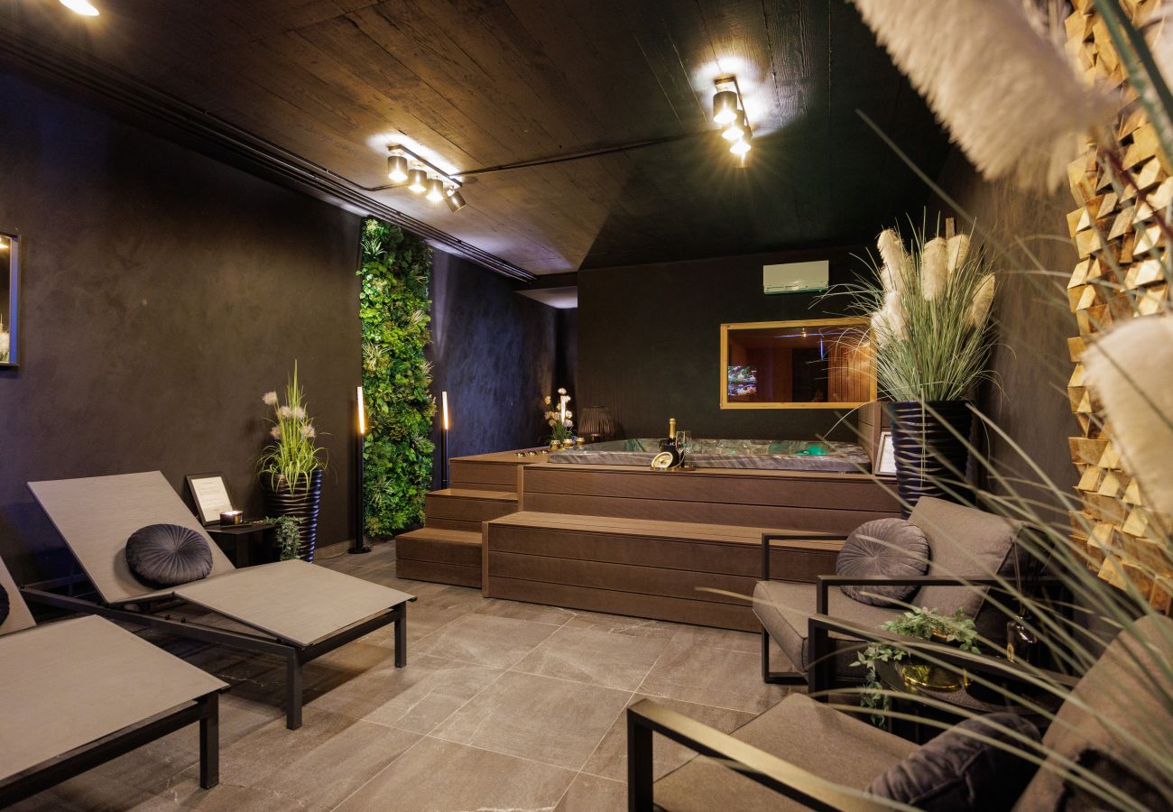 Villa in Medulin - Luxury TABOO Villa & Spa in Medulin for 8 people with heated pool & wellness area