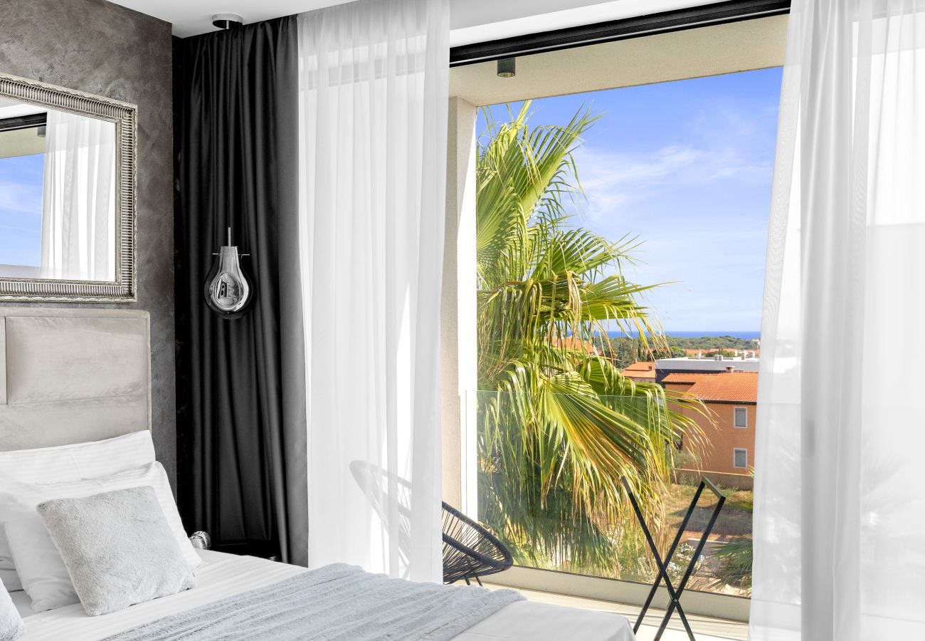 Villa in Medulin - Luxury TABOO Villa & Spa in Medulin for 8 people with heated pool & wellness area