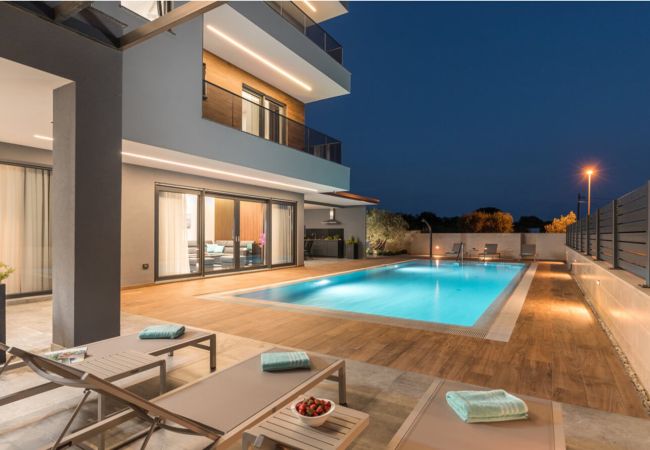 Villa in Fažana - Villa Bellatrix in Fažana with beach front and sea view Villa in Fažana - Villa Bellatrix in Fažana with beach front and sea view