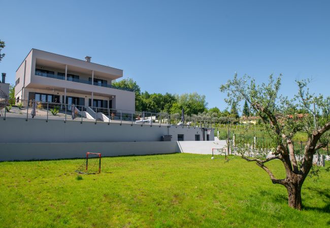 Villa in Sveta Nedelja - Luxury Villa Callista near Labin with kids playground, fitness and heated pool Villa in Sveta Nedelja - Luxury Villa Callista near Labin with kids playground, fitness and heated pool